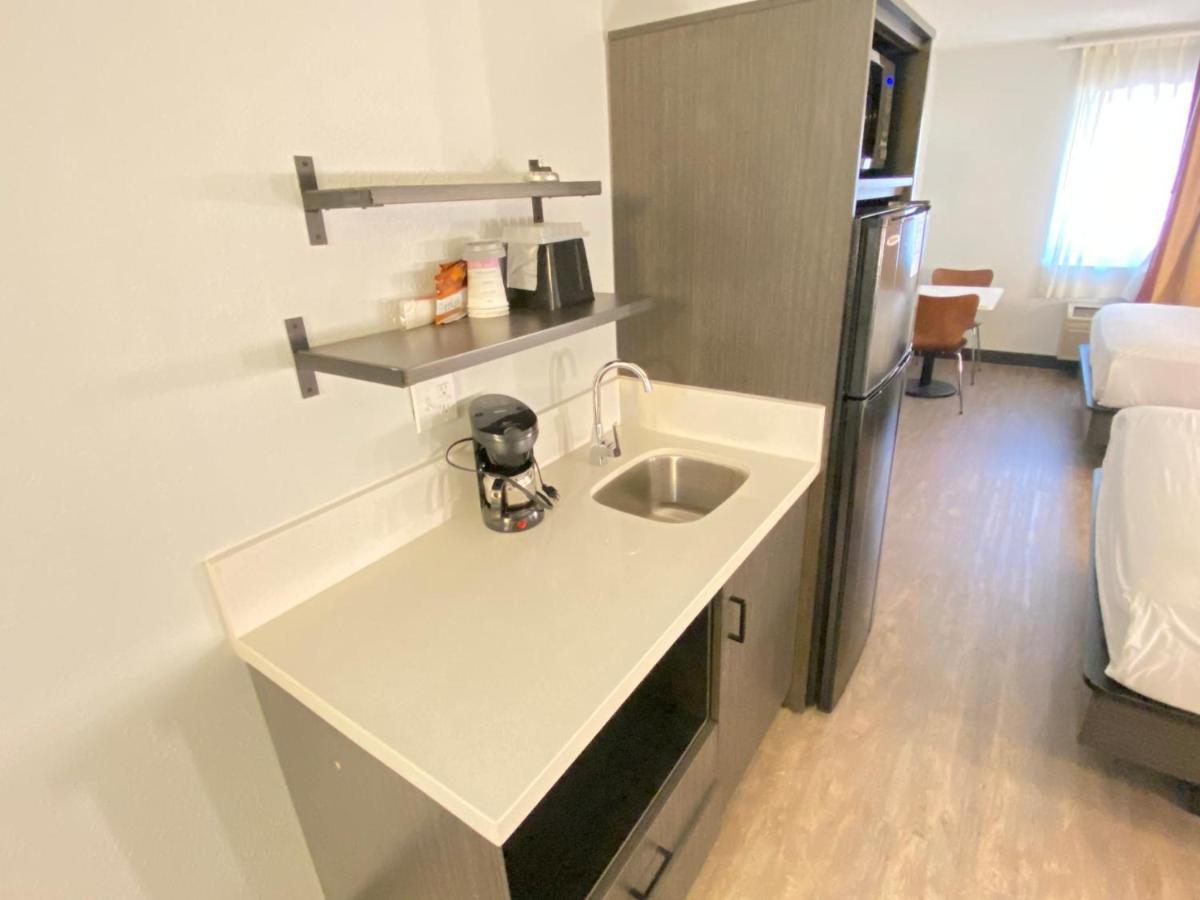 Pinetop Studio Suites Экстерьер фото