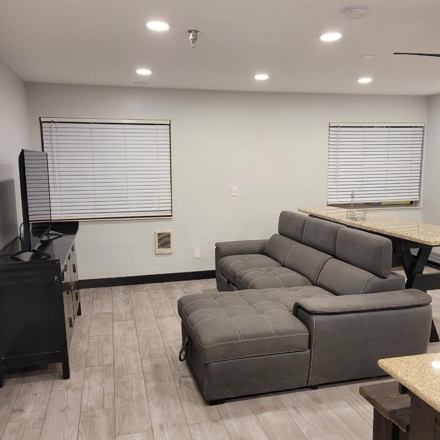 Pinetop Studio Suites Экстерьер фото