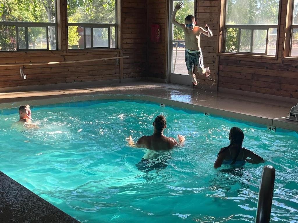 Pinetop Studio Suites Экстерьер фото