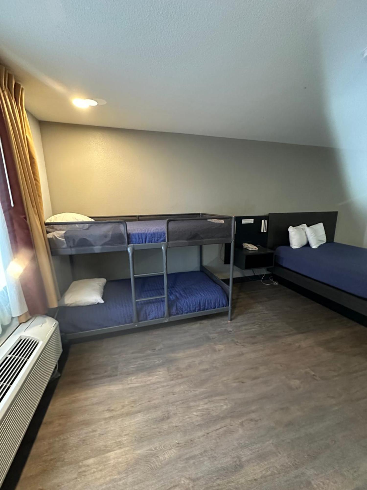 Pinetop Studio Suites Экстерьер фото